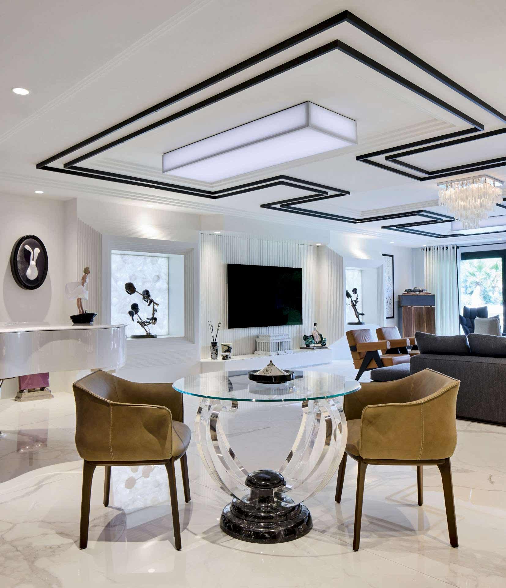 URLA ENTERTAİNMENT LOUNGE